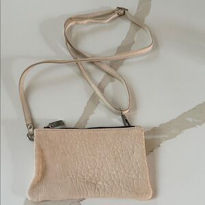 Maxon Collection Elegant Cream Leather Crossbody Bag